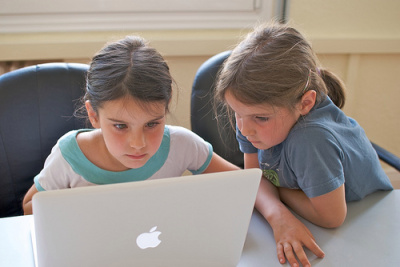 girls_pair_programming